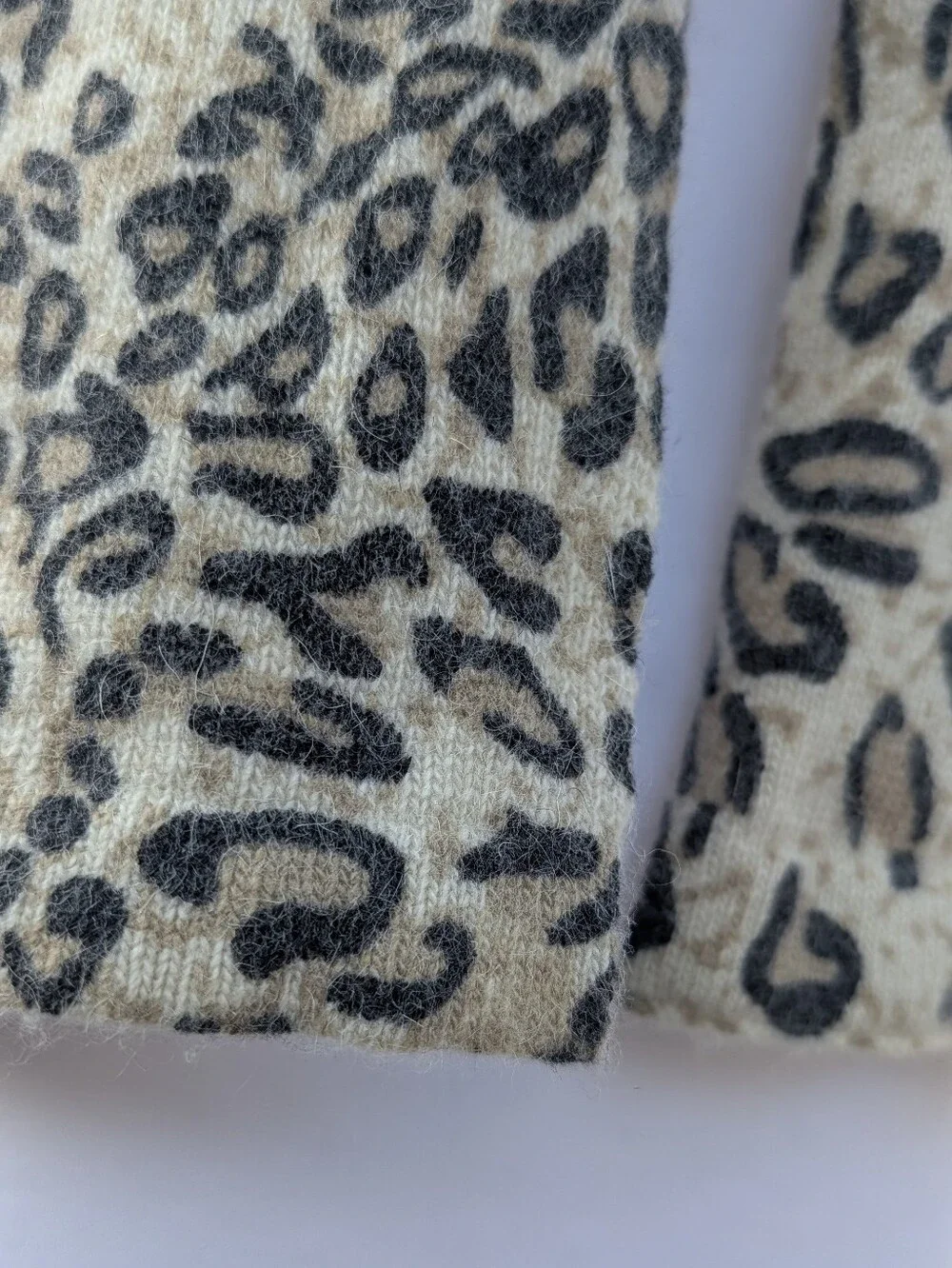 Women's Angora Blend Knit Leopard Print Scarf Black & Tan Soft  8